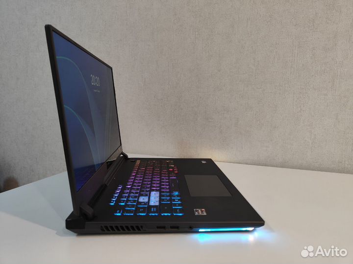 Asus rog strix g17