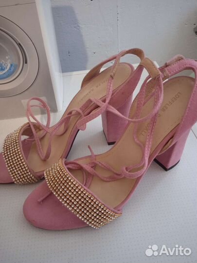 Обувь женская разная