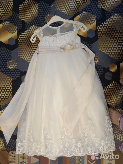 Праздничное платье для девочки 116 и 140