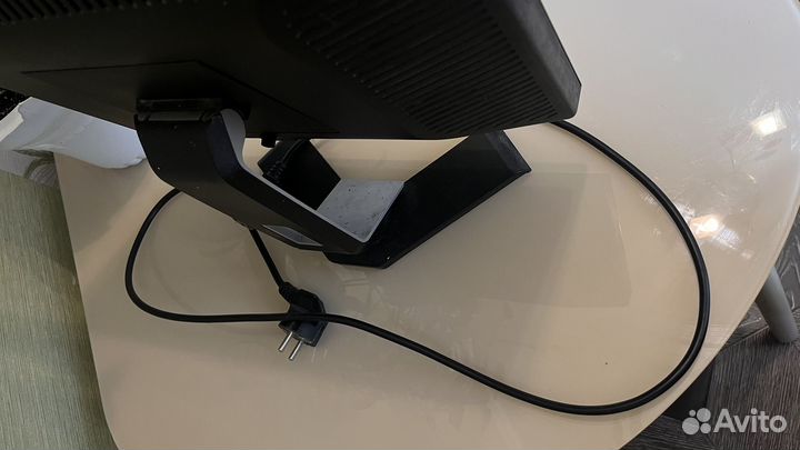 Монитор для компьютера Dell