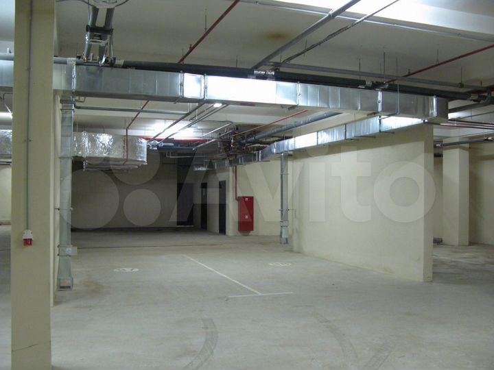 Машиноместо, 20 м²