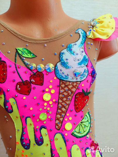 Купальник для художественной гимнастики