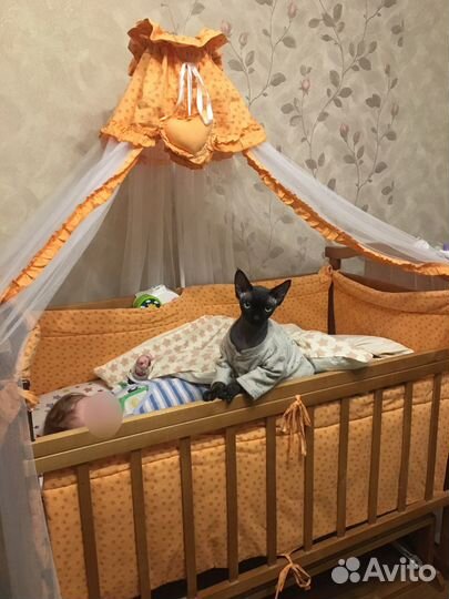 Бортики и балдахин