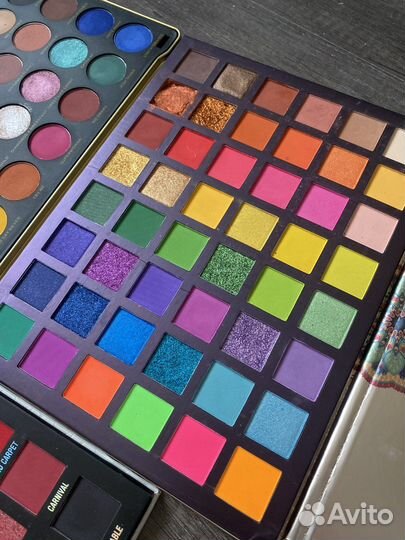 Яркая палетка revolution, imagic, ucanbe