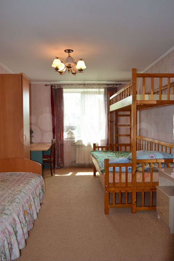 Коттедж 350 м² на участке 15 сот.