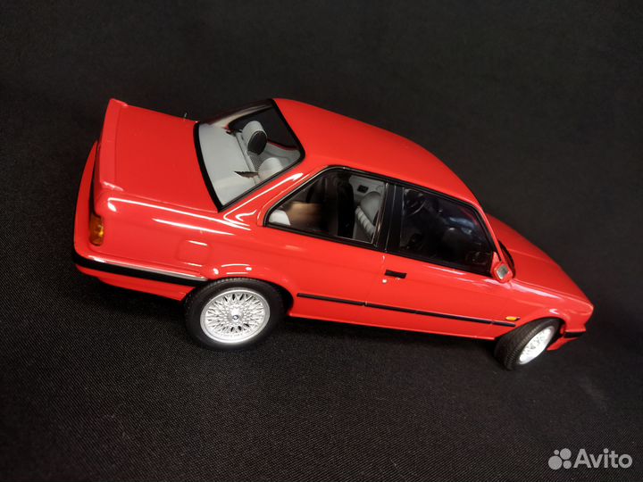 1/18 BMW 325i
