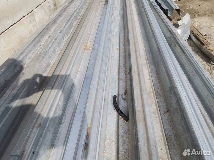 Профнастиль н114 1мм 7м. Сама служит как ферма про