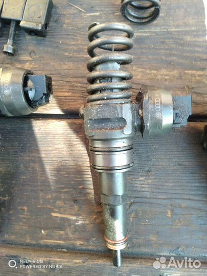 Насос-форсунка Фольксваген Т5 2.5 BNZ