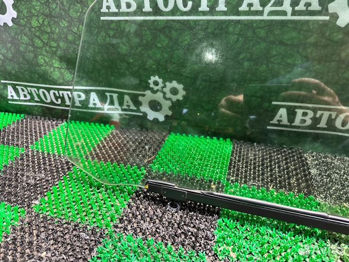 Стекло двойное переднее левое Lexus Lx 2009-2022