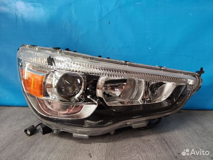Фара правая Mitsubishi ASX 1 га0 2010