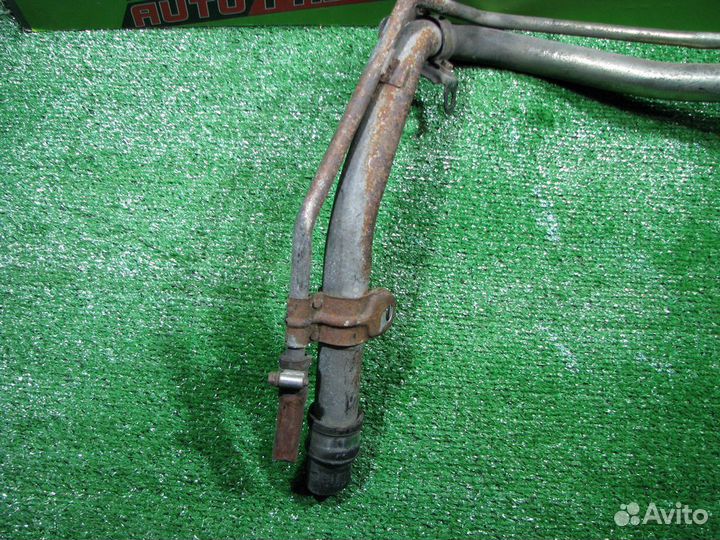 Горловина топливного бака toyota ACU15W,MCU10W,MCU