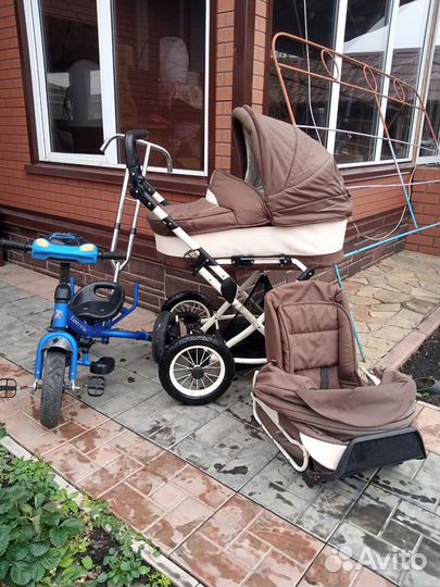 Прогулочная коляска