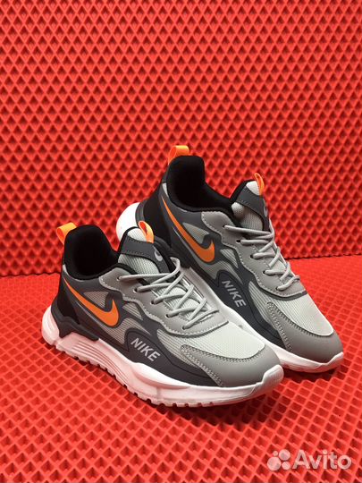 Кроссовки мужские Nike лето