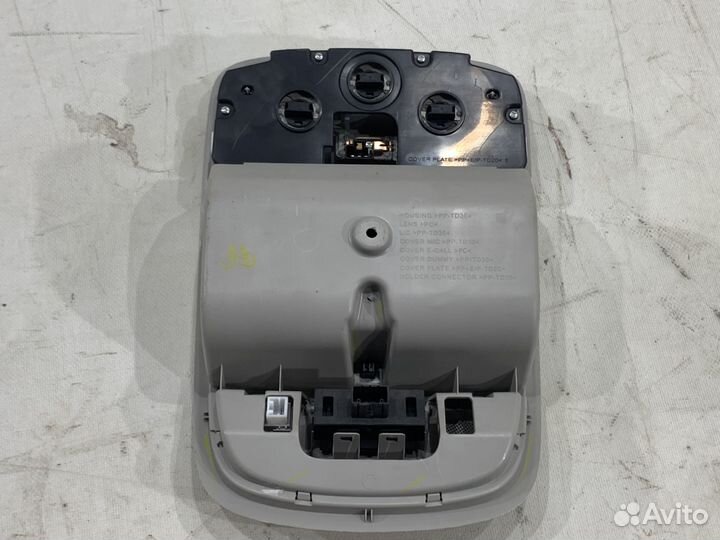 Плафон освещения салона Mitsubishi Pajero Sport 3