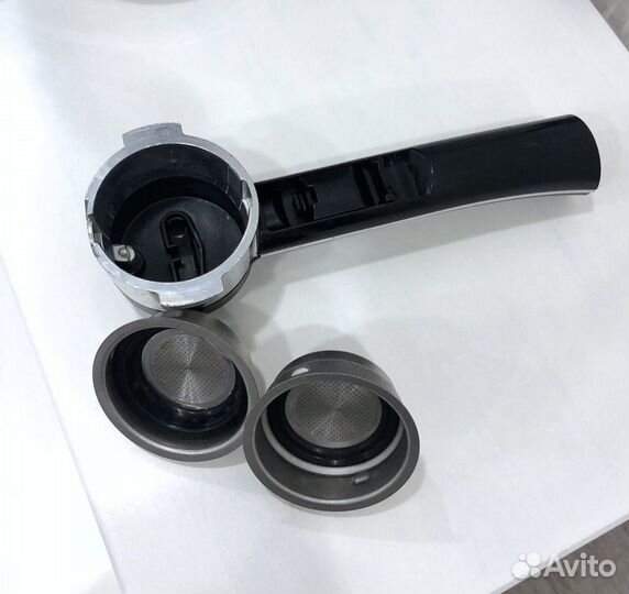 Кофеварка рожкового типа Delonghi