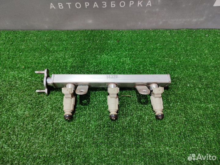 Рампа топливная с форсунками Kia Picanto 2 1.0