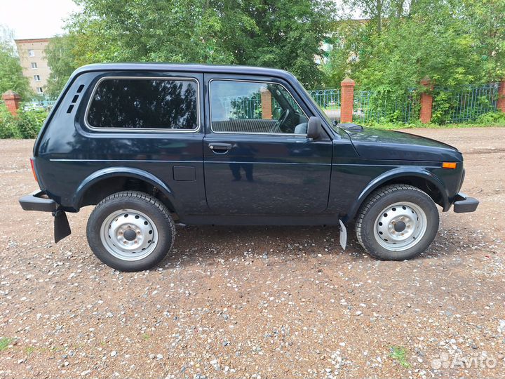 LADA 4x4 (Нива) 1.7 МТ, 2017, 105 000 км