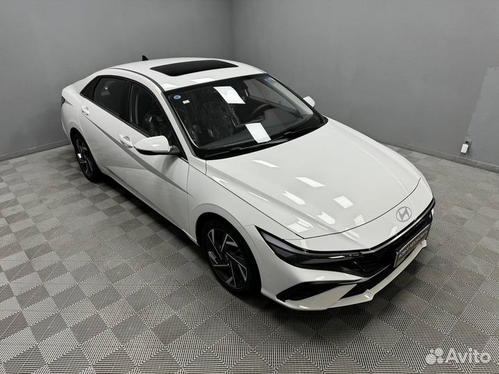 Hyundai Elantra 1.5 CVT, 2023, 27 км