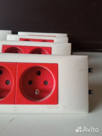 Розетки legrand