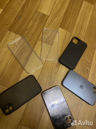 Чехлы на iPhone 11