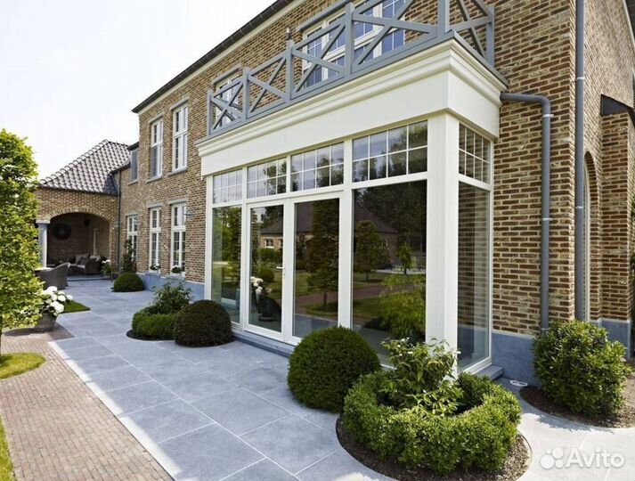 Дверь пластиковая / входная группа