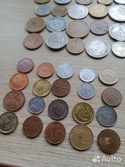 Иностранные монеты 110 штук