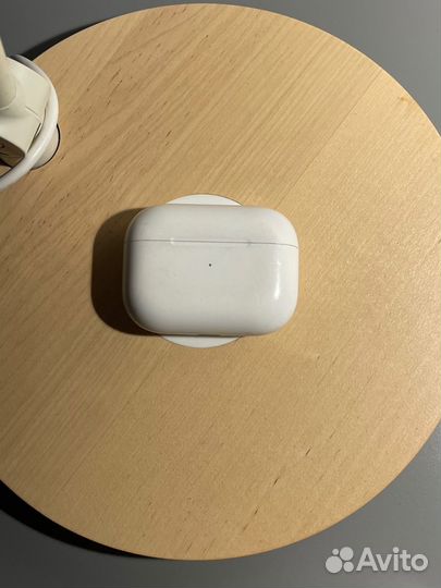 Беспроводные наушники (кейс)