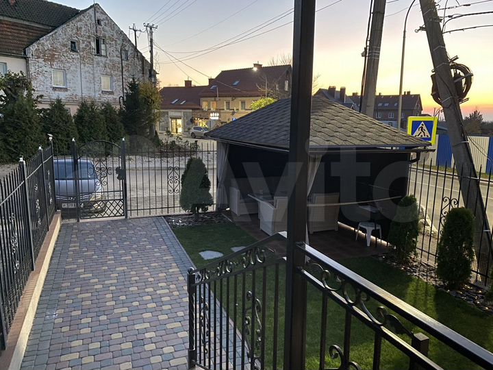 2-к. квартира, 65 м², 2/2 эт.