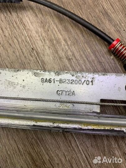 Стеклоподъемник передний правый Ford Fiesta