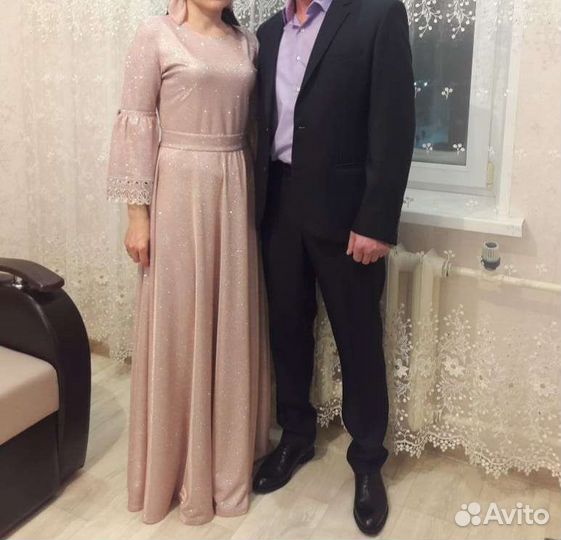Вечернее платье в пол 42 44