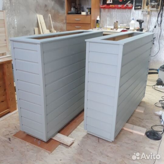 Уличное кашпо из дерева