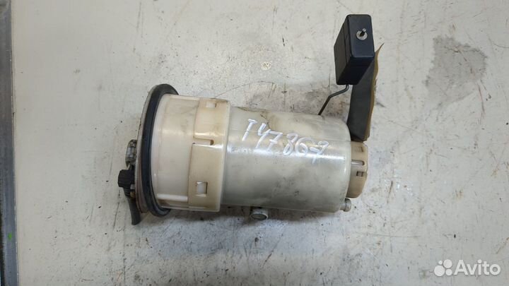 Насос топливный электрический Toyota RAV 4, 2001