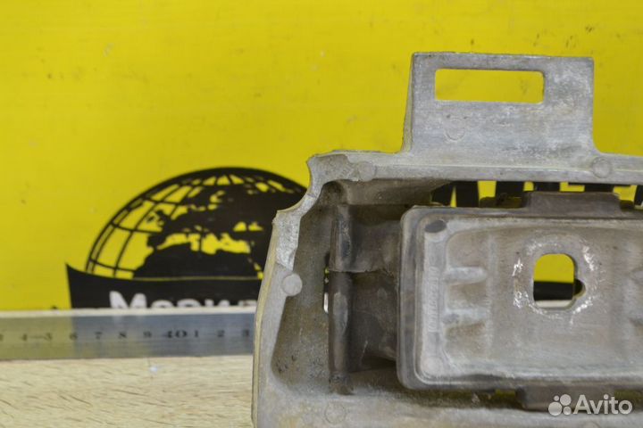 Подушка двс левая Renault Megane 3