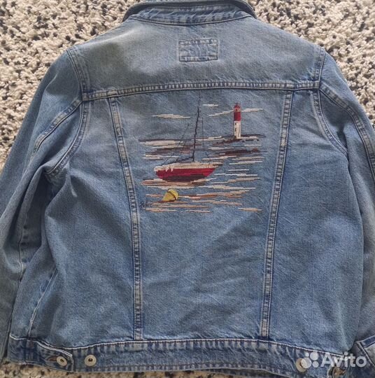 Ручная вышивка крестиком на одежде