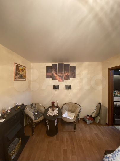 2-к. квартира, 43 м², 3/5 эт.