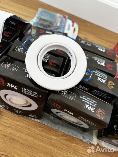 Светильник потолочный встраиваемый