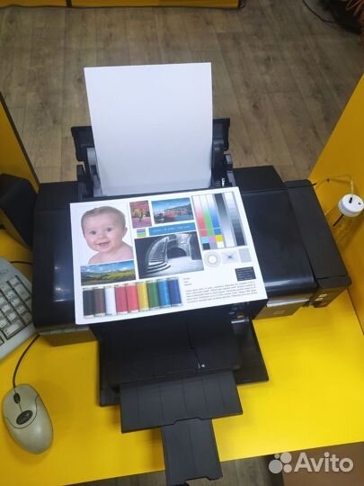 Фотопринтер цветной Epson L800