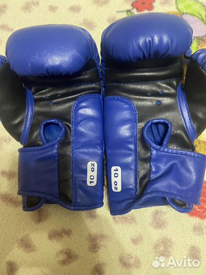 Боксерские перчатки 10 oz бу