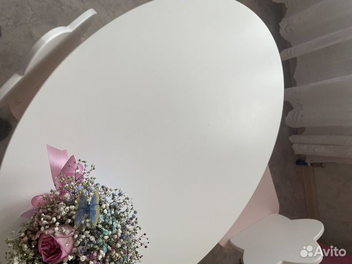 Детский стол и стул