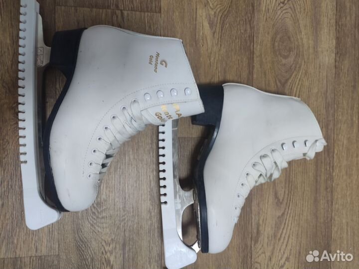 Коньки фигурные женские 37 38 размер