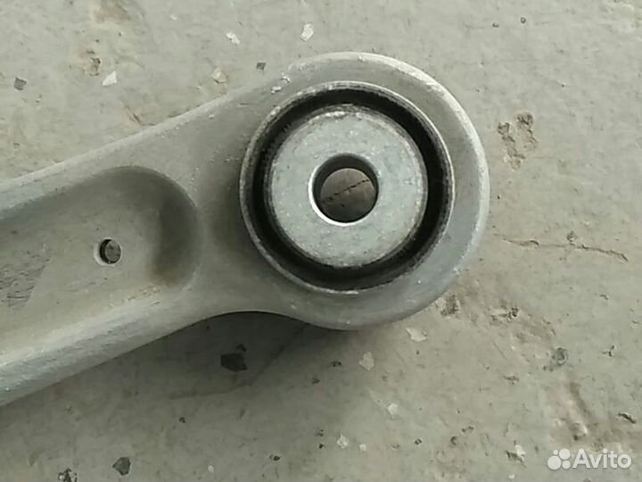 Рычаг задний правый Mercedes W204 C180