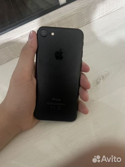 iPhone 7, 32 ГБ