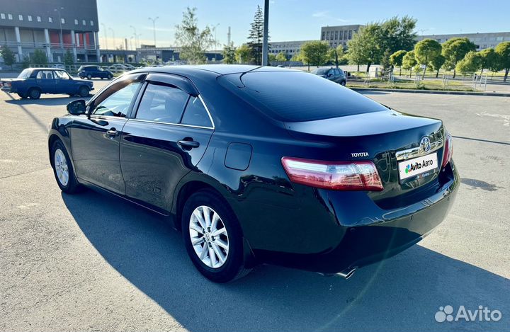 Toyota Camry 3.5 AT, 2011, 304 119 км