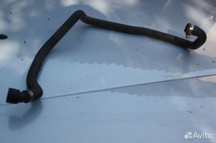 Водяной шланг BMW 7 E65, E66, E67