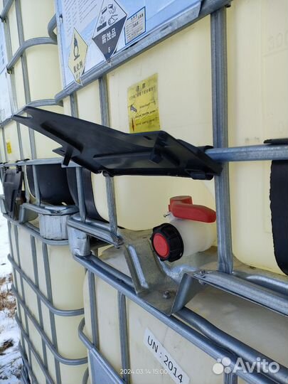 Емкость пластиковая кубовая,из под перекиси