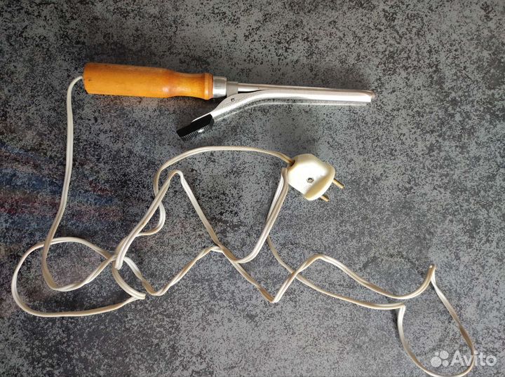 Щипцы для завивки волос