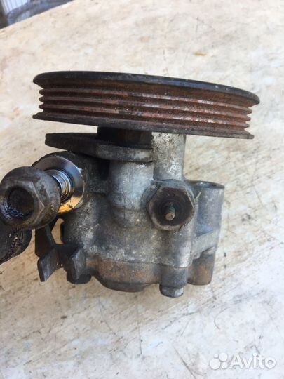 Насос гур мазда 323 (1989-1993) F,BG,MX-3