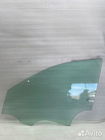 Стекло двери переднее левое Mercedes Benz E-Class