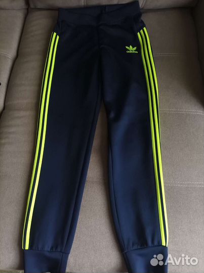 Спортивный костюм новый