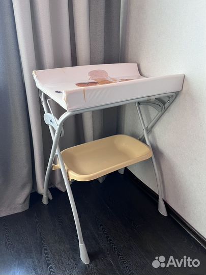 Пеленальный столик